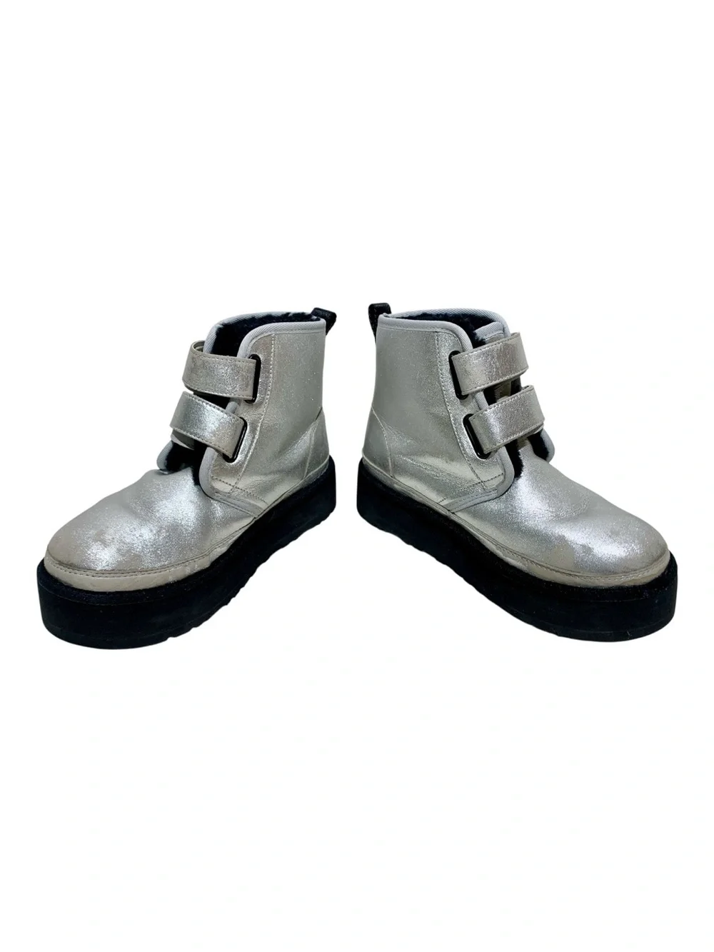 UGG #1143705K Neumel Metallic Platform Boots Sz 4 (Big Kids)